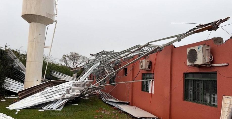 Temporais em Ribeirão Preto danificam Centro de Cana do IAC