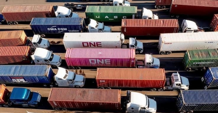 EUA acusam Brasil de ajudar China a evitar tarifas