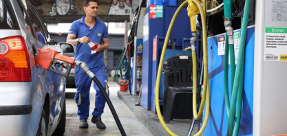 Etanol para de cair nos postos e já tem leves altas em alguns Estados