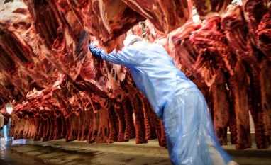Trump vai suspender por 90 dias tarifas sobre importações para carne moída