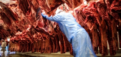 Trump vai suspender por 90 dias tarifas sobre importações para carne moída