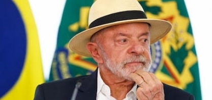 Lula é favorito com discurso velho e erros do rival