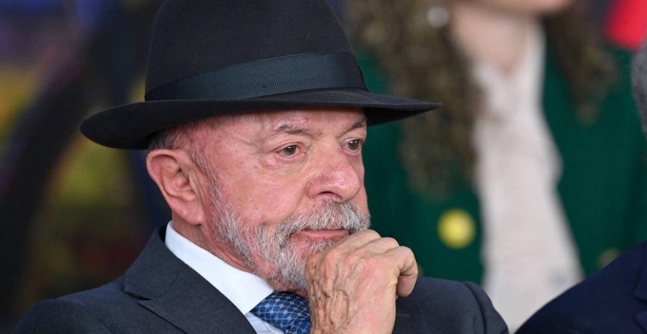 Lula: Continuidade econômica sem mencionar redução de gastos