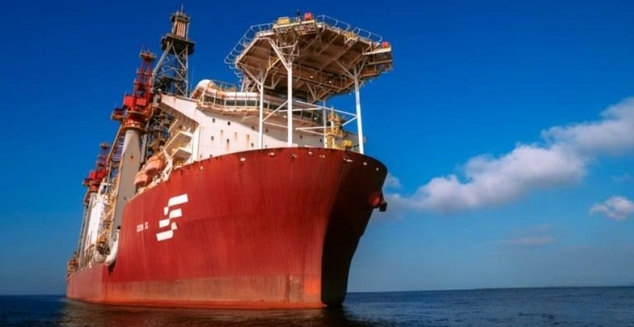 País descobre mais petróleo e torra o dinheiro como se não houvesse amanhã