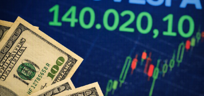 Dólar recua e Ibovespa avança com eleições no radar dos investidores