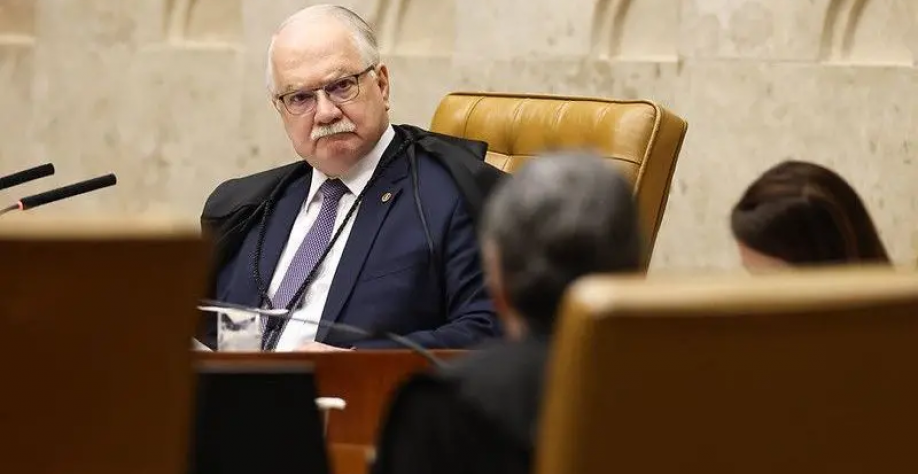 Fachin decide ser relator de caso Moraes-Vorcaro