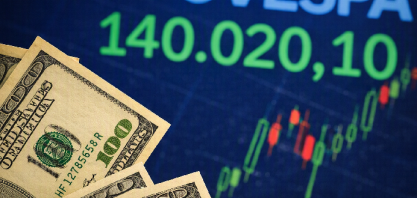 Dólar cai e fecha a R$ 5,10; Ibovespa sobe 0,74%