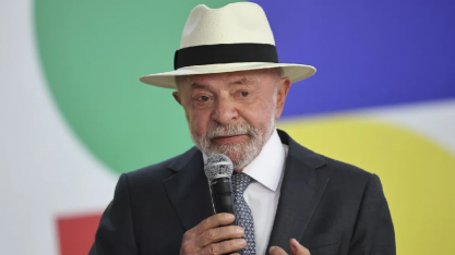 Análise: Aumento no Bolsa Família confirma Lula abalado