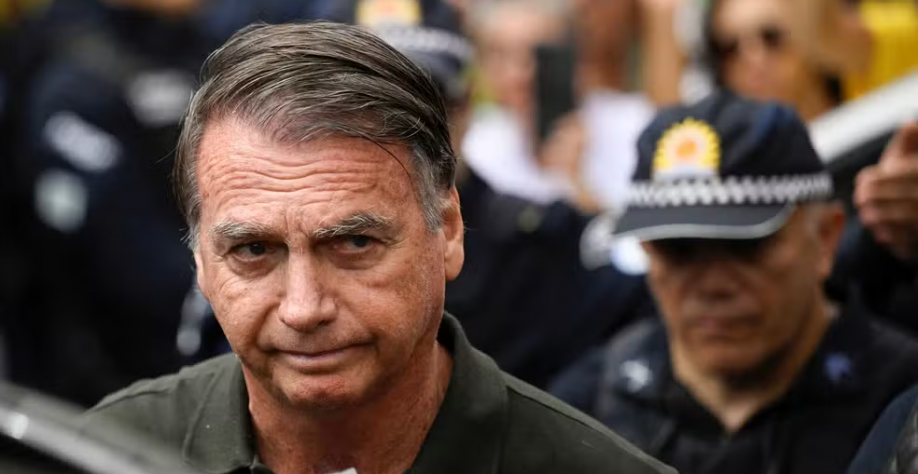 Nunes Marques avalia julgar soltura de Bolsonaro após 2º turno das eleições