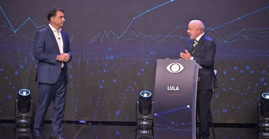 Populismo de campanha vira tesouraço depois; Lula e Flávio escondem o jogo